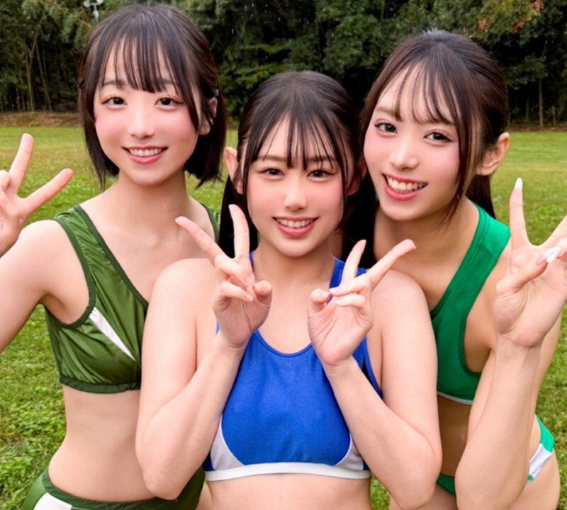 【素人ぱいぱい】みこ＆なぎ＆かんな(pai301)(女優：天音かんな（あまねかんな）,小島みこ（こじまみこ）,白石なぎさ（しらいしなぎさ）)